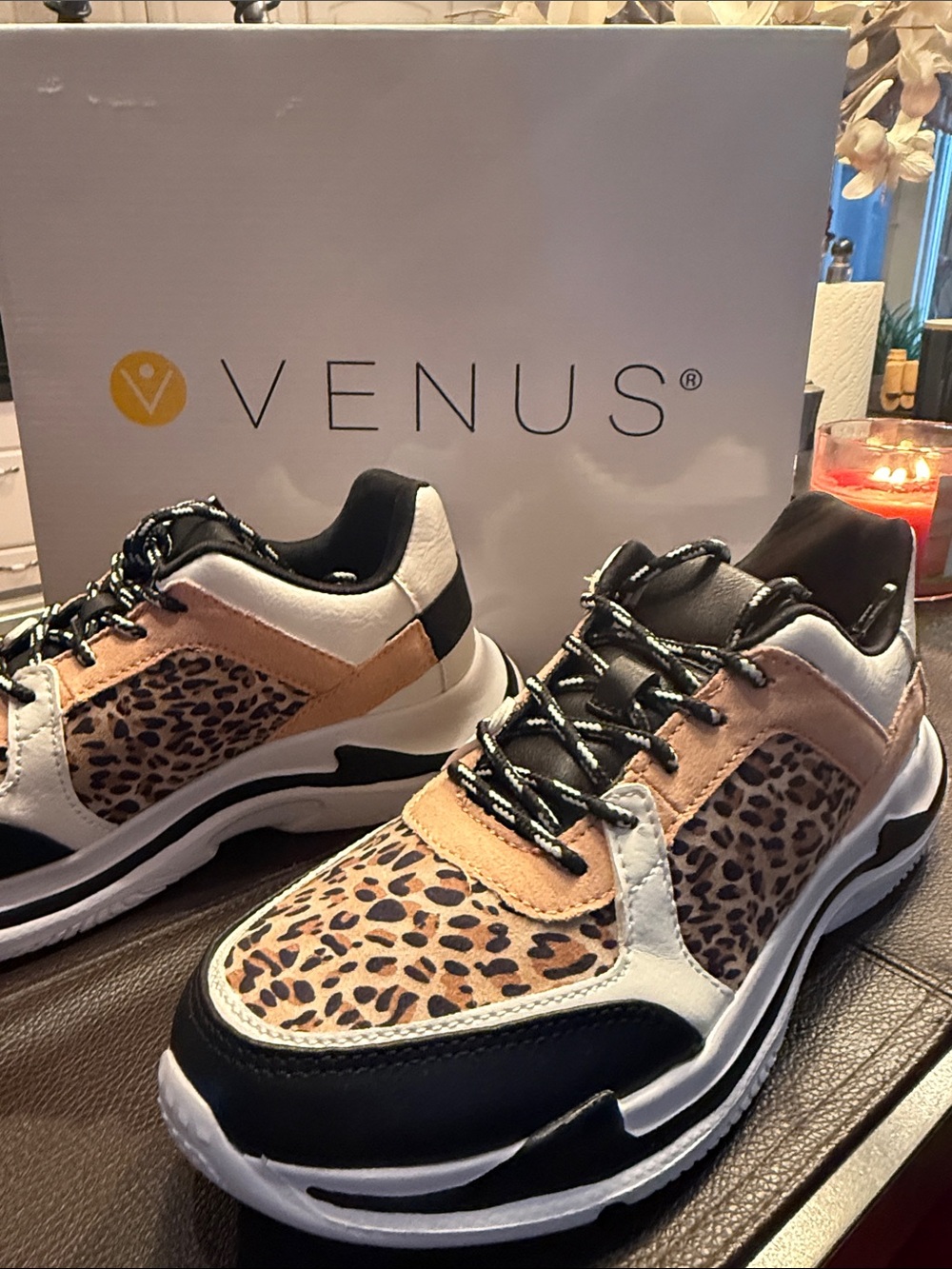 BNWT and box! VENUS women’s Leopard Print  Sneaker - Black, Tan, White
